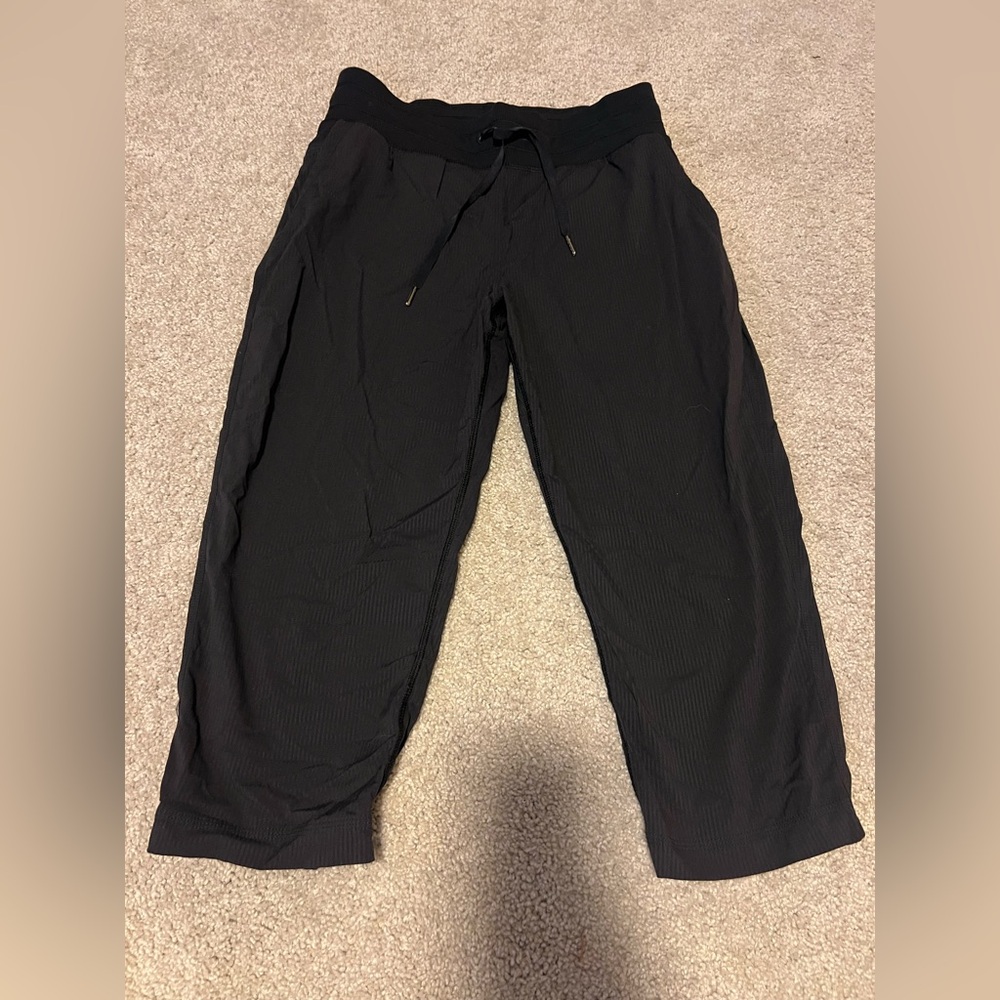 Lululemon capris